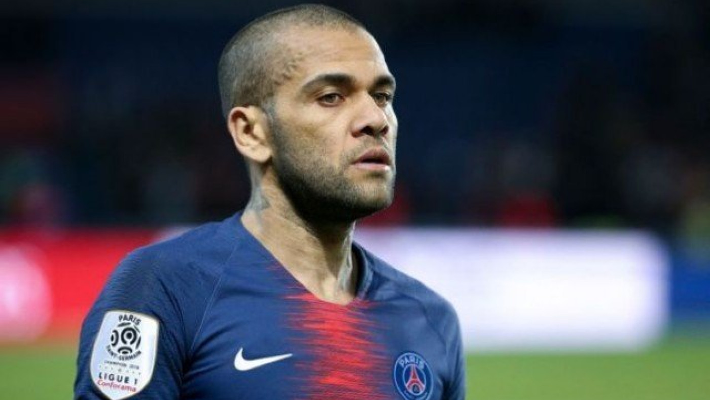 Ντάνι Άλβες: «Το Παρίσι είναι μια πόλη γεμάτη γ@@@@μένους ρατσιστές»