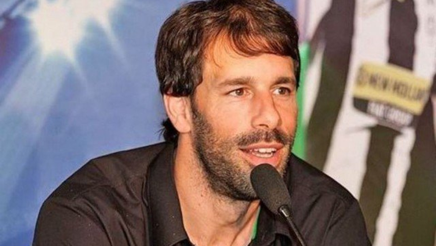 Φαν Νιστελρόι:        «Καλύτερος παίκτης του κόσμου ο Μέσι»