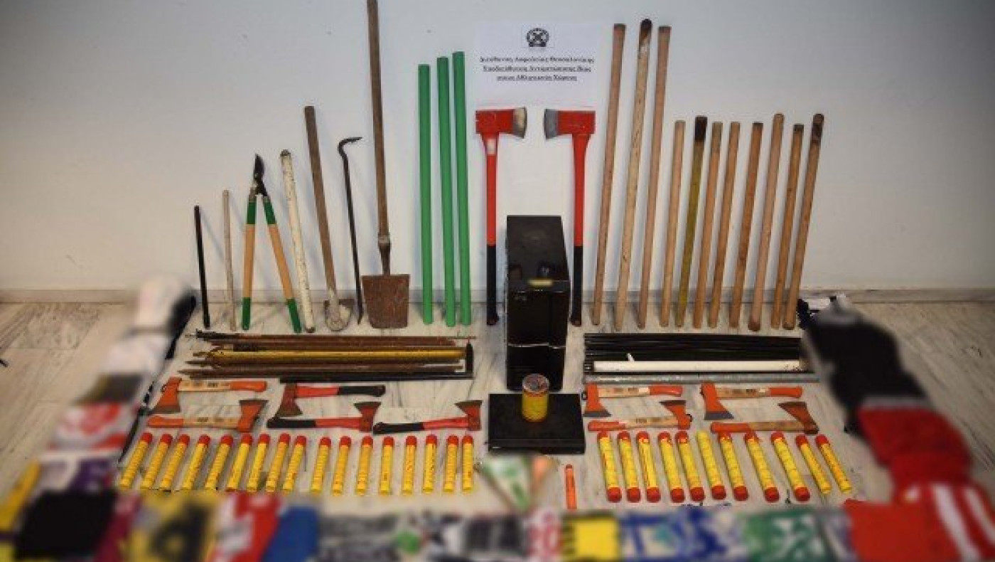 Τσεκούρια, ρόπαλα και πανό στους συνδέσμους ΠΑΟΚ και Αρη (pics)