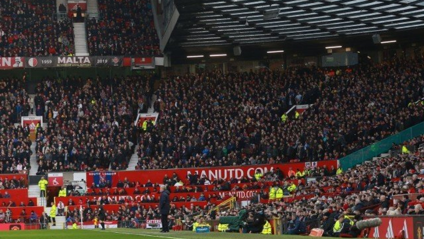 «Μπλόκο» της Μάντσεστερ σε οπαδό της για ρατσιστική επίθεση