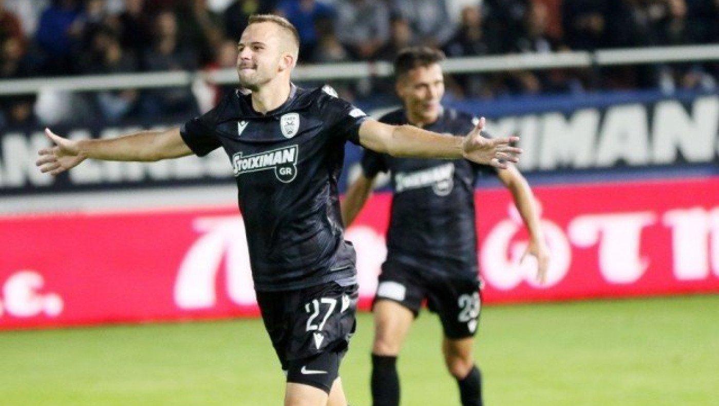 Σπουδαία εμφάνιση, τεράστιο                                      διπλό