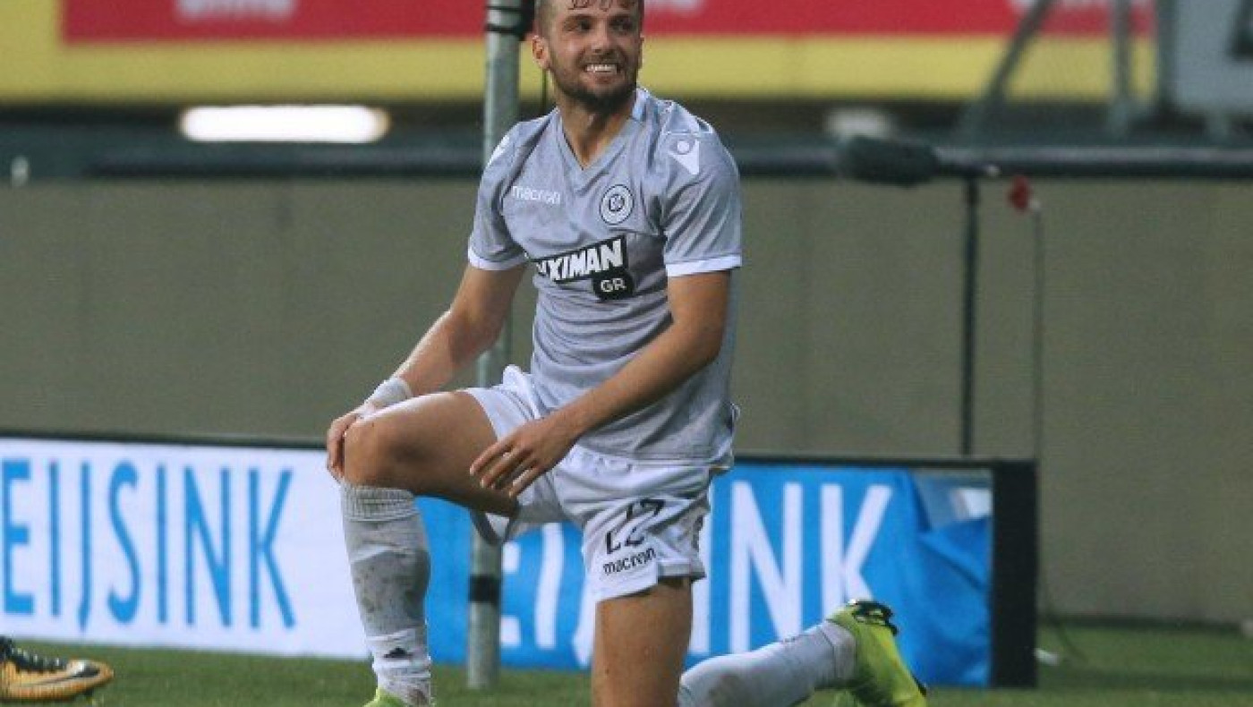 «Σκασμένος» ο               Λάμπρου και λόγω Φαν΄τ Σιπ