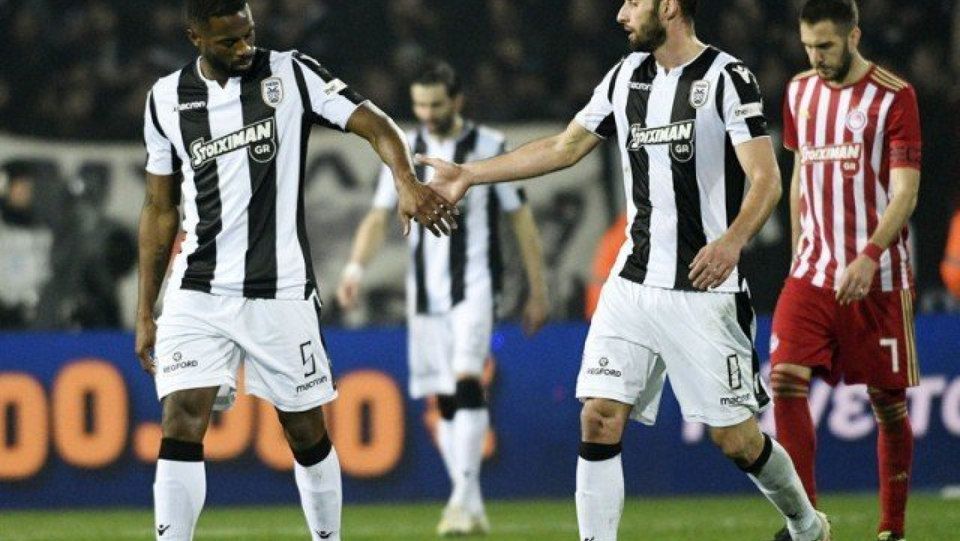 Στη μάχη με ΑΕΛ                    Βαρέλα, Μαουρίσιο