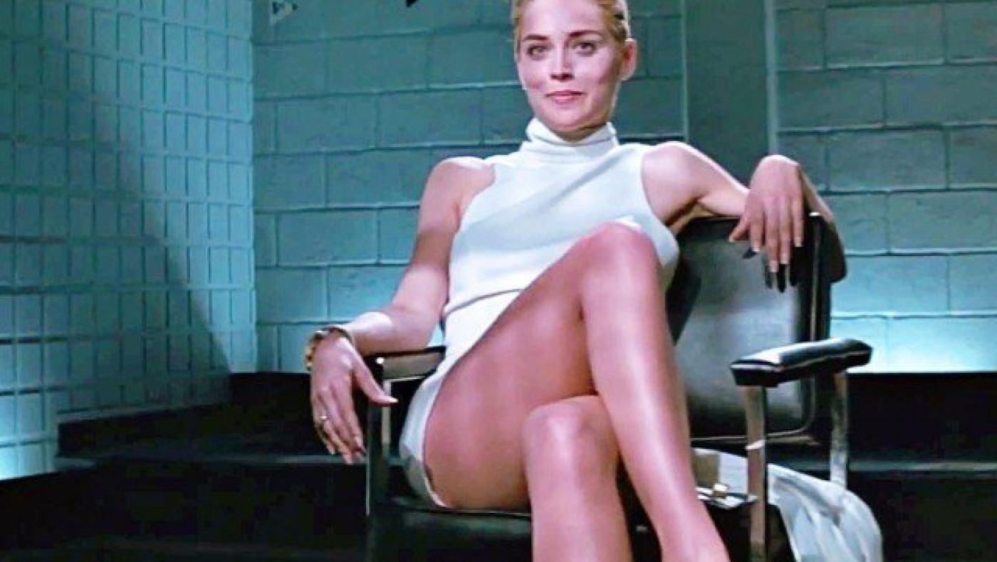 Σάρον Στόουν: Επανέλαβε το «σταυροπόδι» 27 χρόνια μετά! (pics)