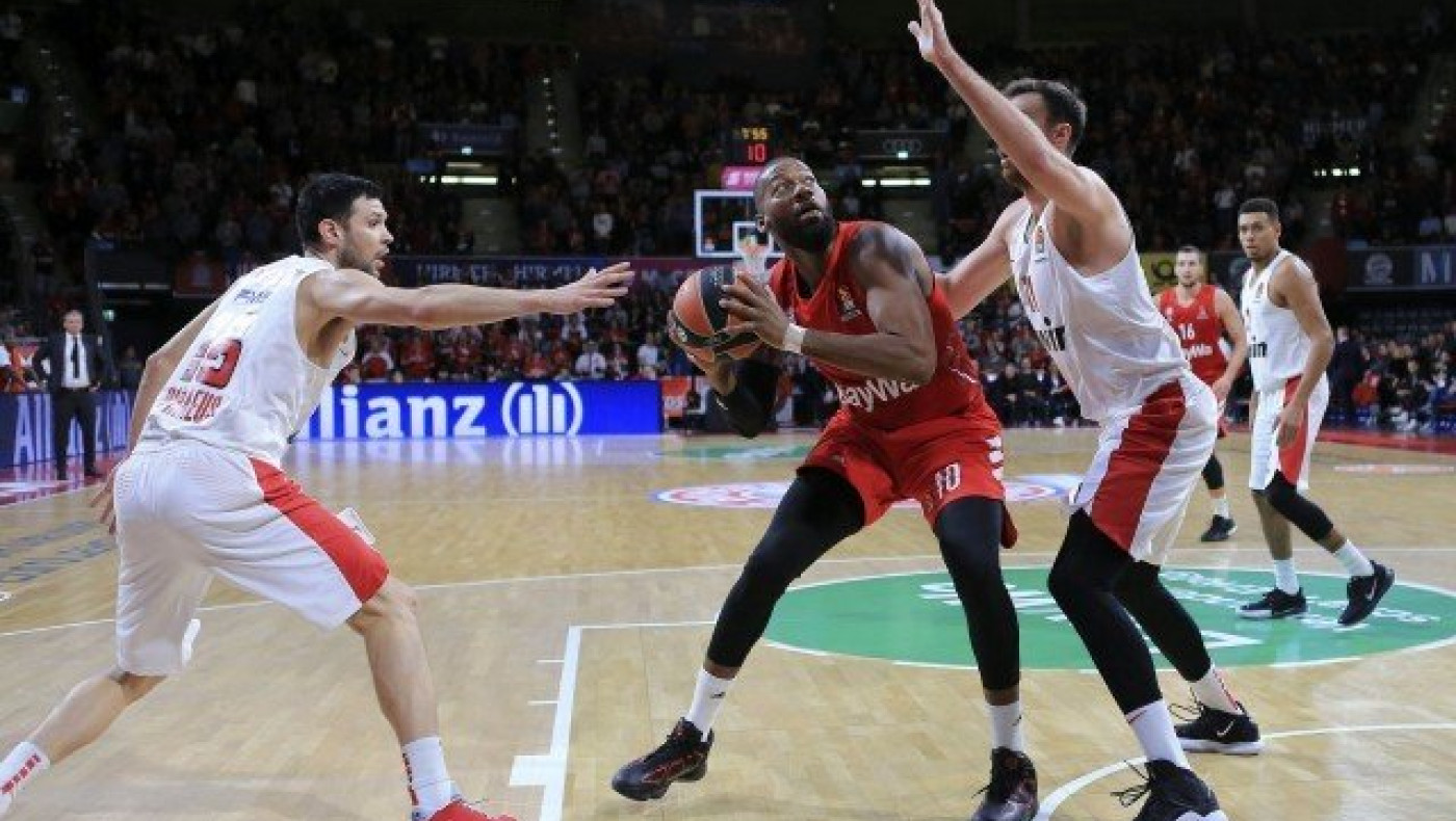 Αυτοκτόνησε στο Μόναχο                   ο Ολυμπιακός