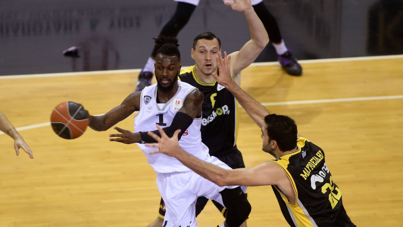 Δεν έφτασε ο Λιούις στον ΠΑΟΚ, ήττα από την ΑΕΚ με 67-71