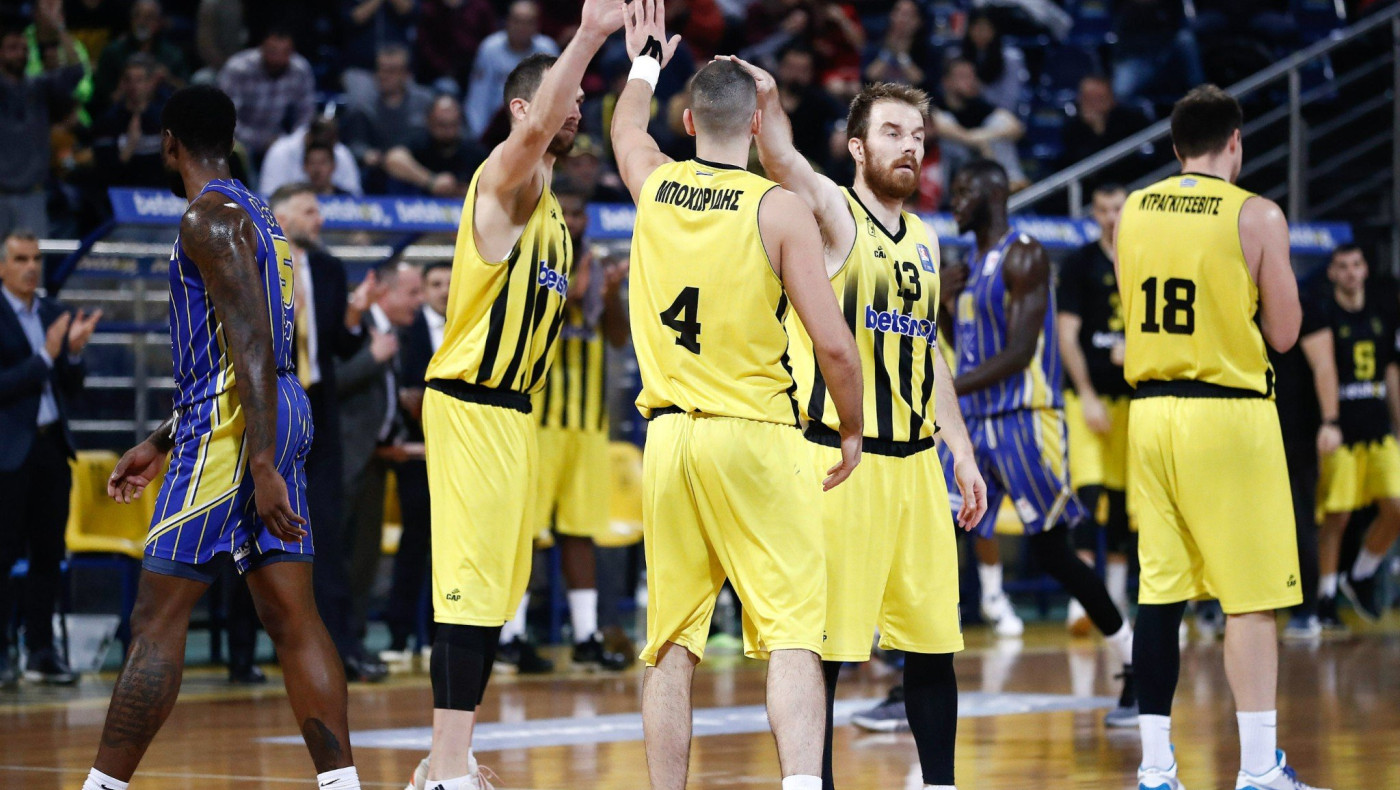 Υπάρχει ζωή στον Άρη, 81-70 το Λαύριο