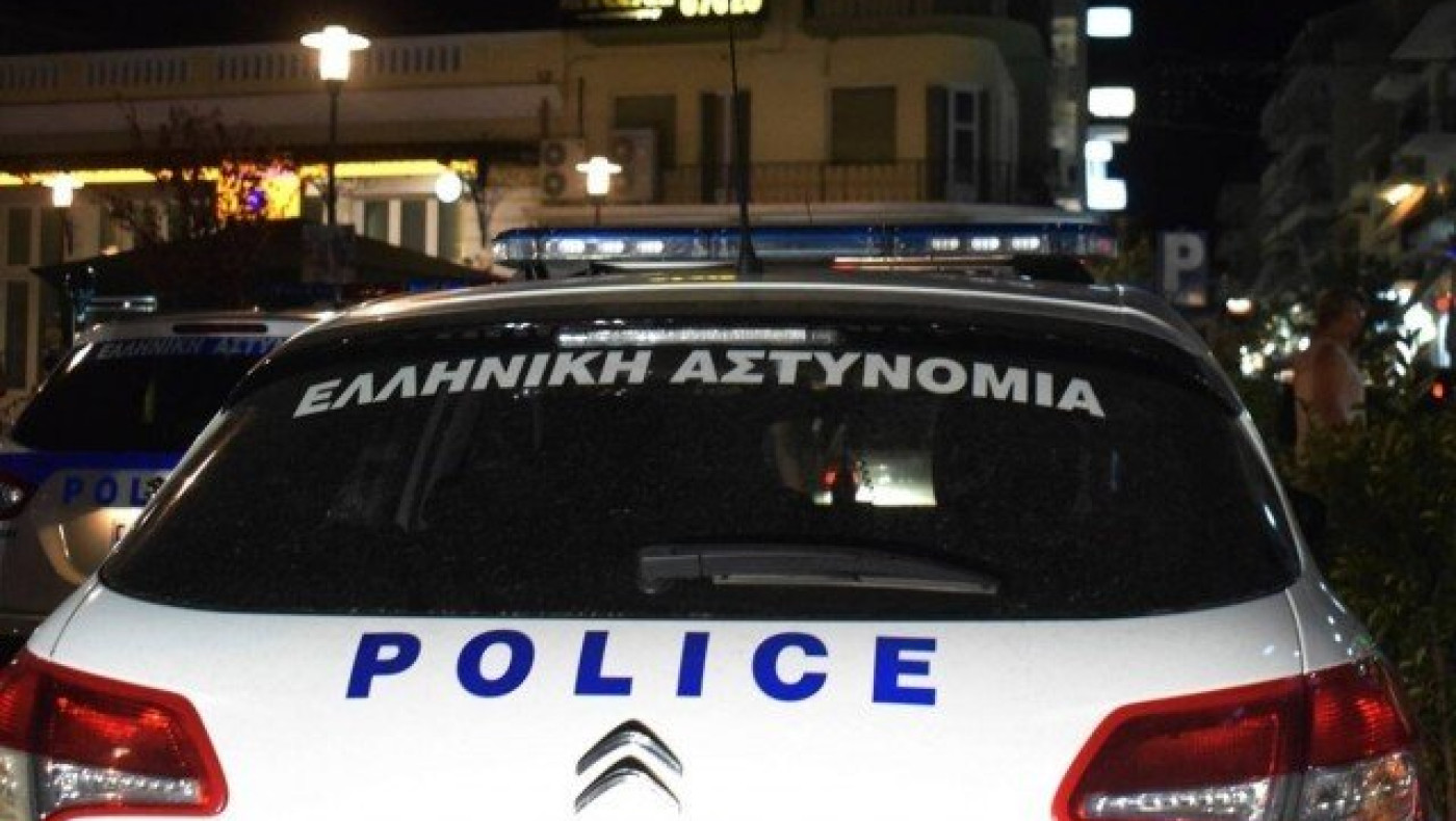 Θεσσαλονίκη: Μαχαίρια και ναρκωτικά σε καφέ-μπαρ στο κέντρο
