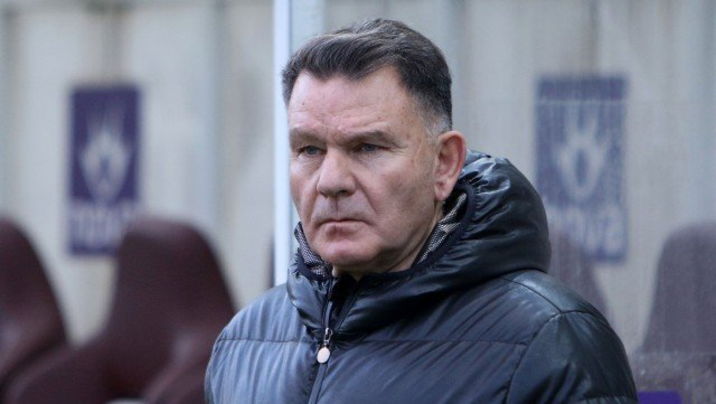 Ξύλο στα                              μπουζούκια ο Κούγιας (vid)