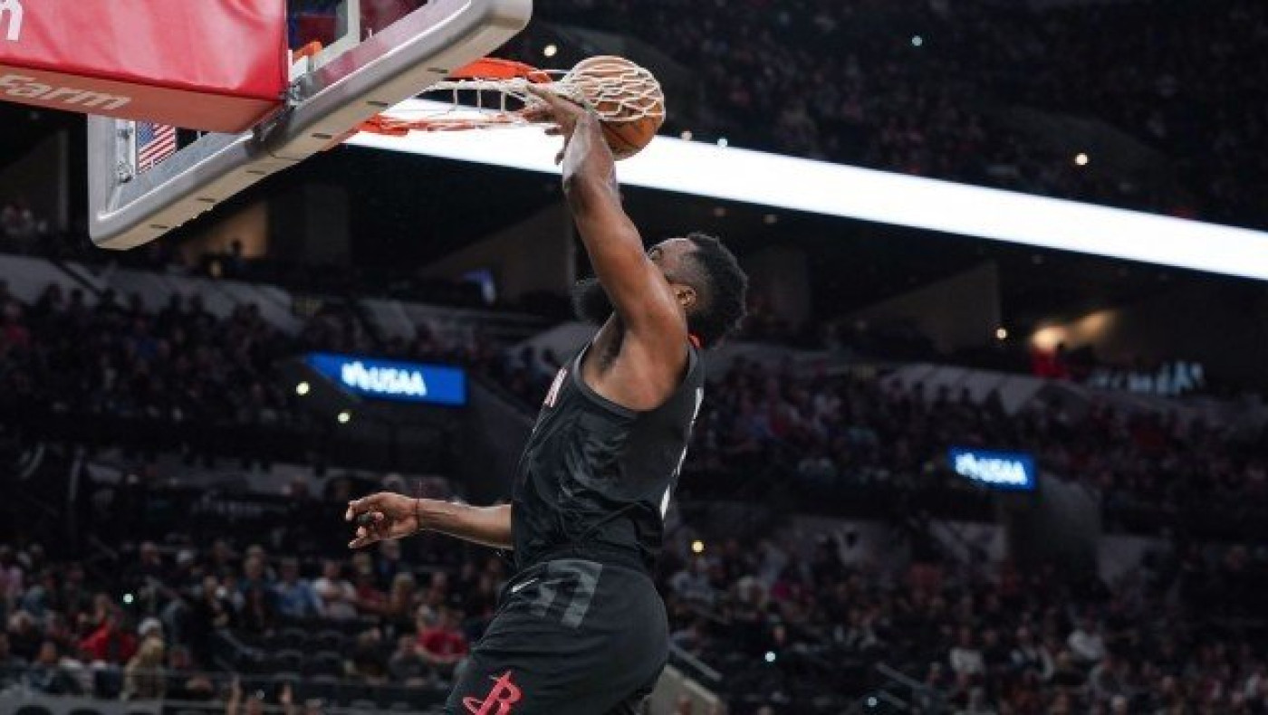 ΑΠΙΣΤΕΥΤΟ: Δεν μέτρησε κάρφωμα του Χάρντεν, ένσταση οι Ρόκετς (vid)