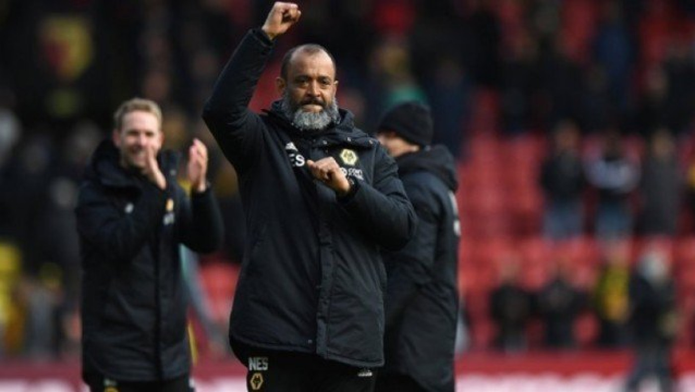 Φαβορί ο Νούνο                     Σάντο για αντί-Εμερι!