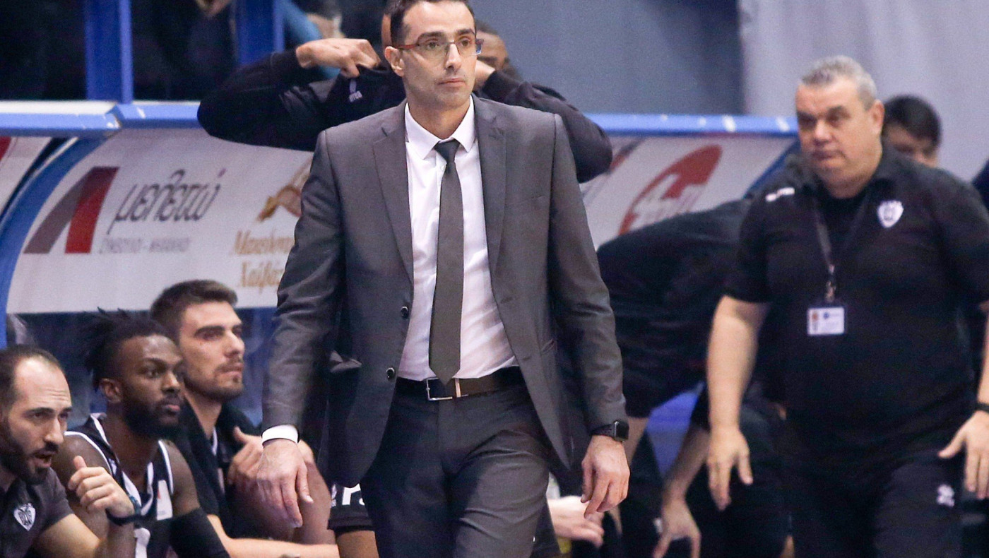 Θέλει να αλλάξει τη «μισή» ομάδα