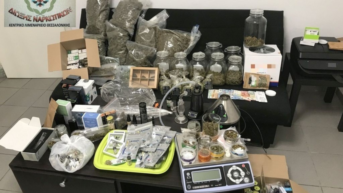 Έστησε μίνι μάρκετ ναρκωτικών σε σπίτια στη Θεσσαλονίκη