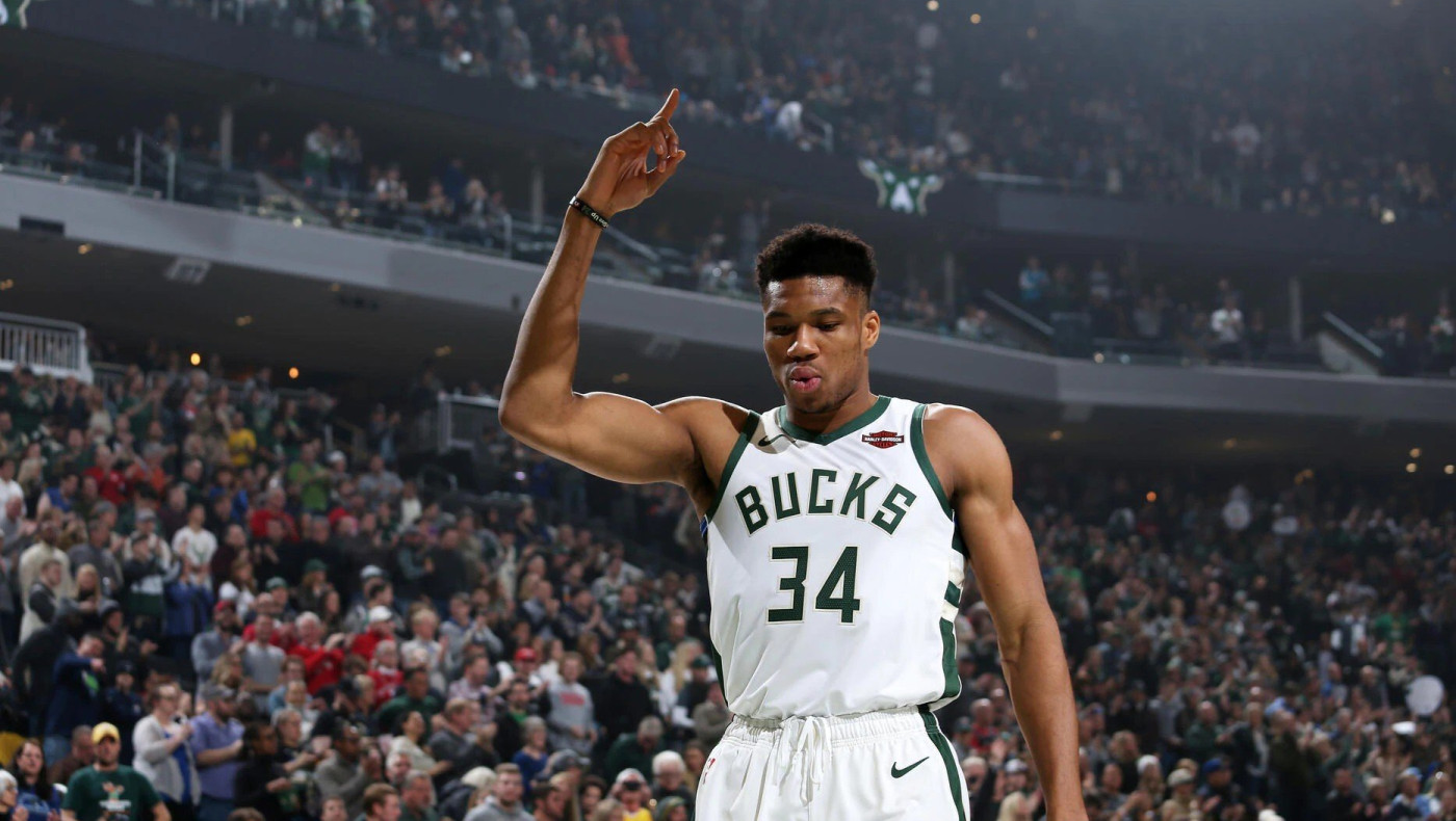 Με Γιάννη Αντετοκούνμπο το πρώτο TOP-10 του NBA (video)