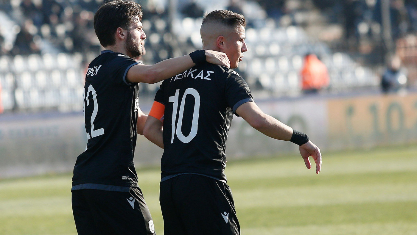 «Ζωγραφιές» Λάμπρου και «όργια» Πέλκα