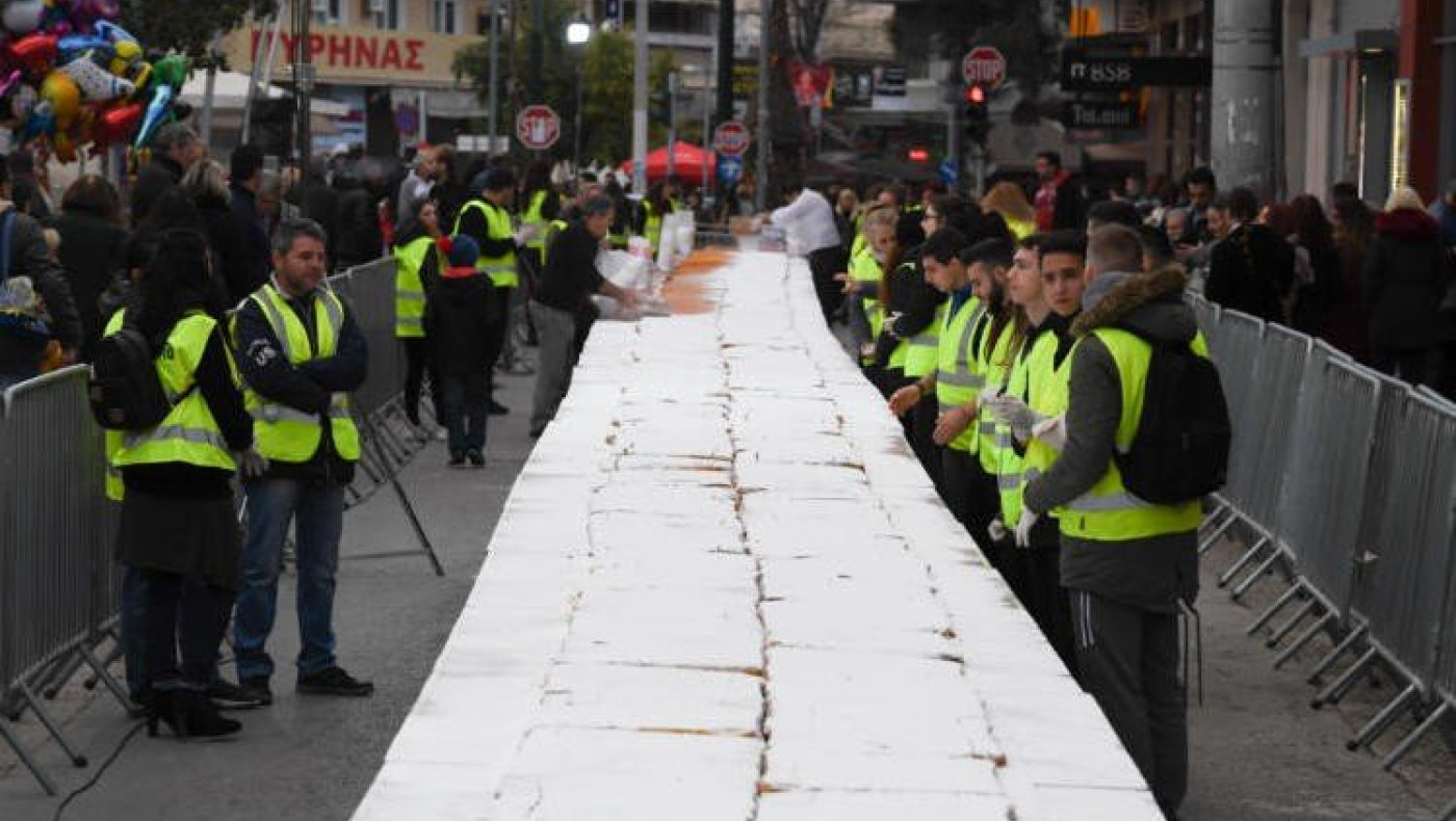Μια βασιλόπιτα πέντε τόνων θα κόψει ο Δήμος Περιστερίου