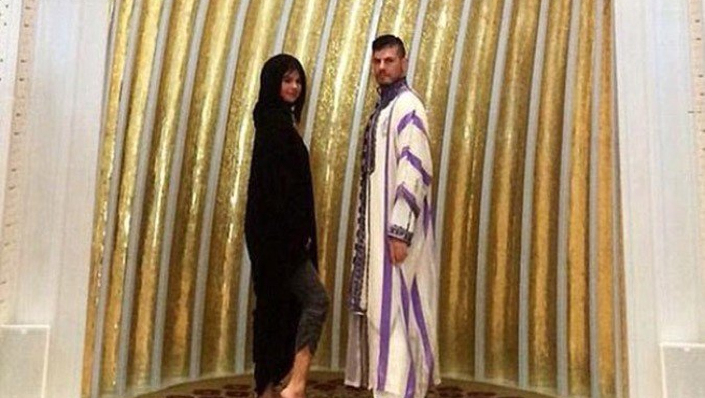 Ο αστράγαλος της Σελένα Γκόμεζ σκανδάλισε τους μουσουλμάνους (pic)