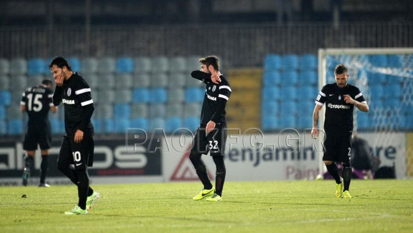 Αφελής και «μπερδεμένος», συνεχίζει τον «κατήφορό» του