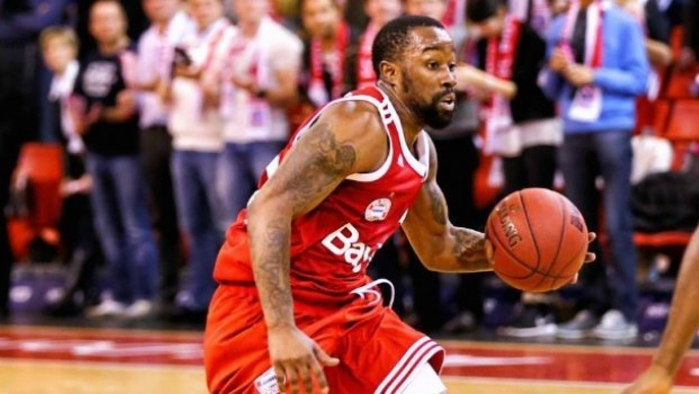 Πέντε βδομάδες ακόμα στη Μπάγερν ο ΜακΚάλεμπ