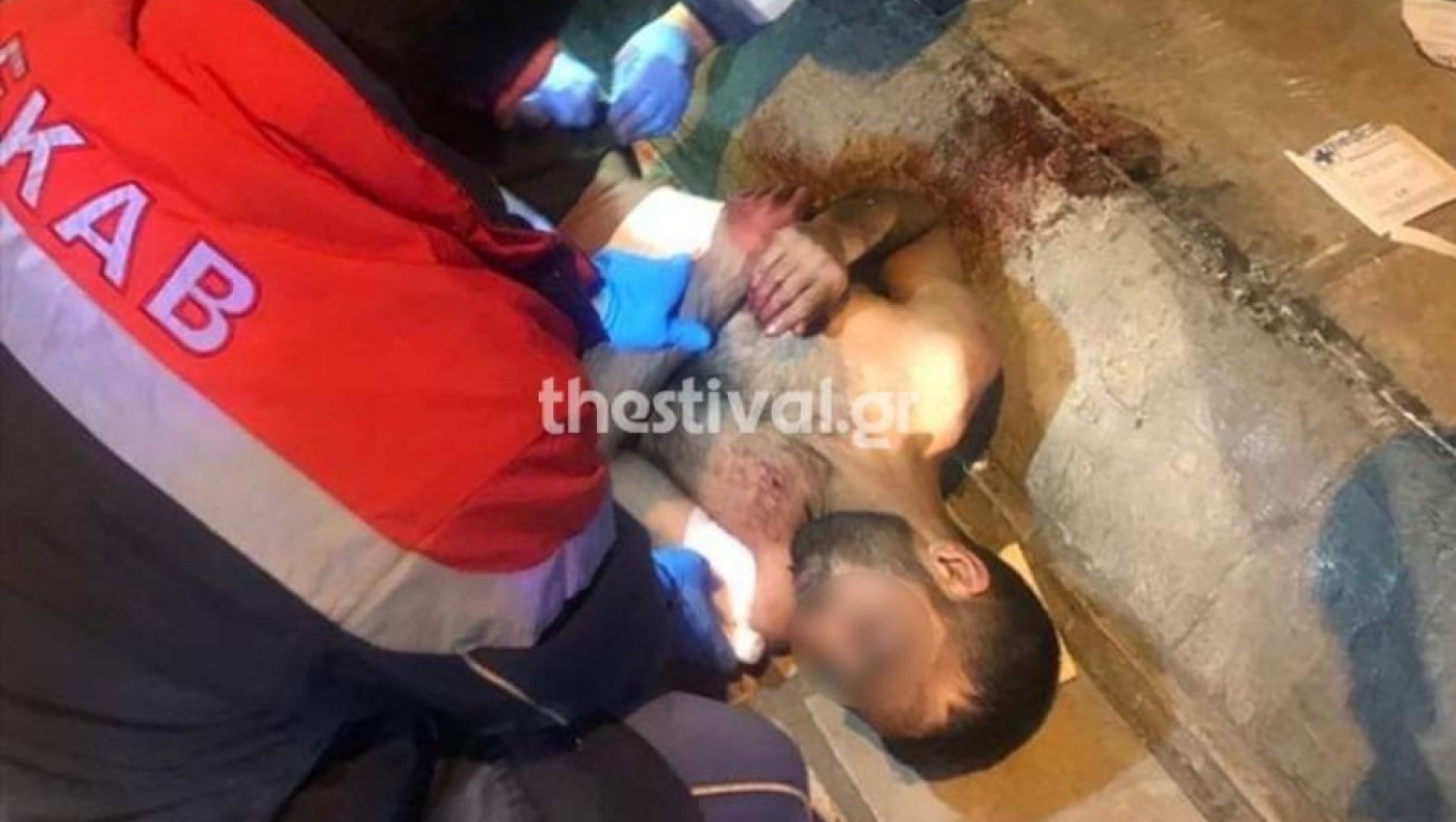 Τον μαχαίρωσαν με μανία για 50 ευρώ στη Γιαννιτσών! - Σοκαριστικές φωτογραφίες