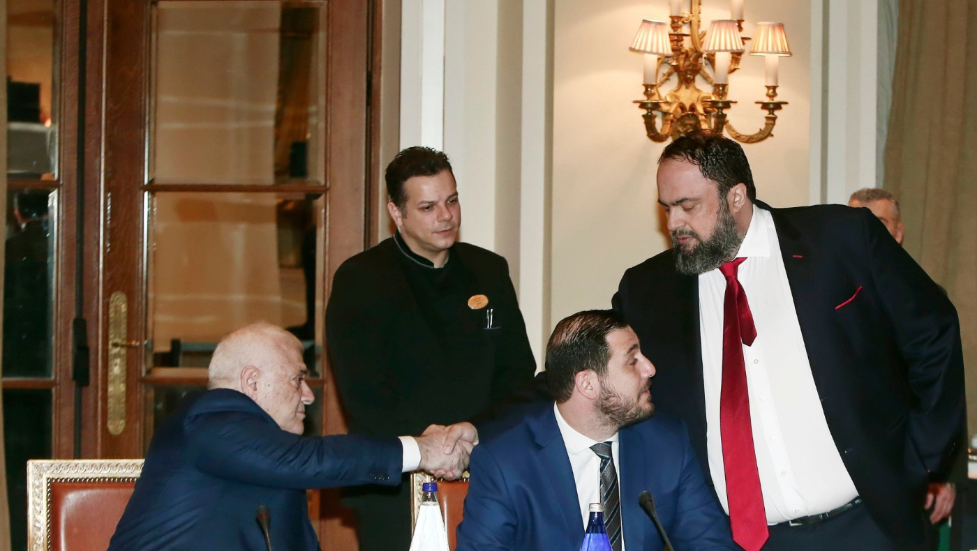 Η χειραψία Μαρινάκη-Μελισσανίδη παρά την παλιά κόντρα τους