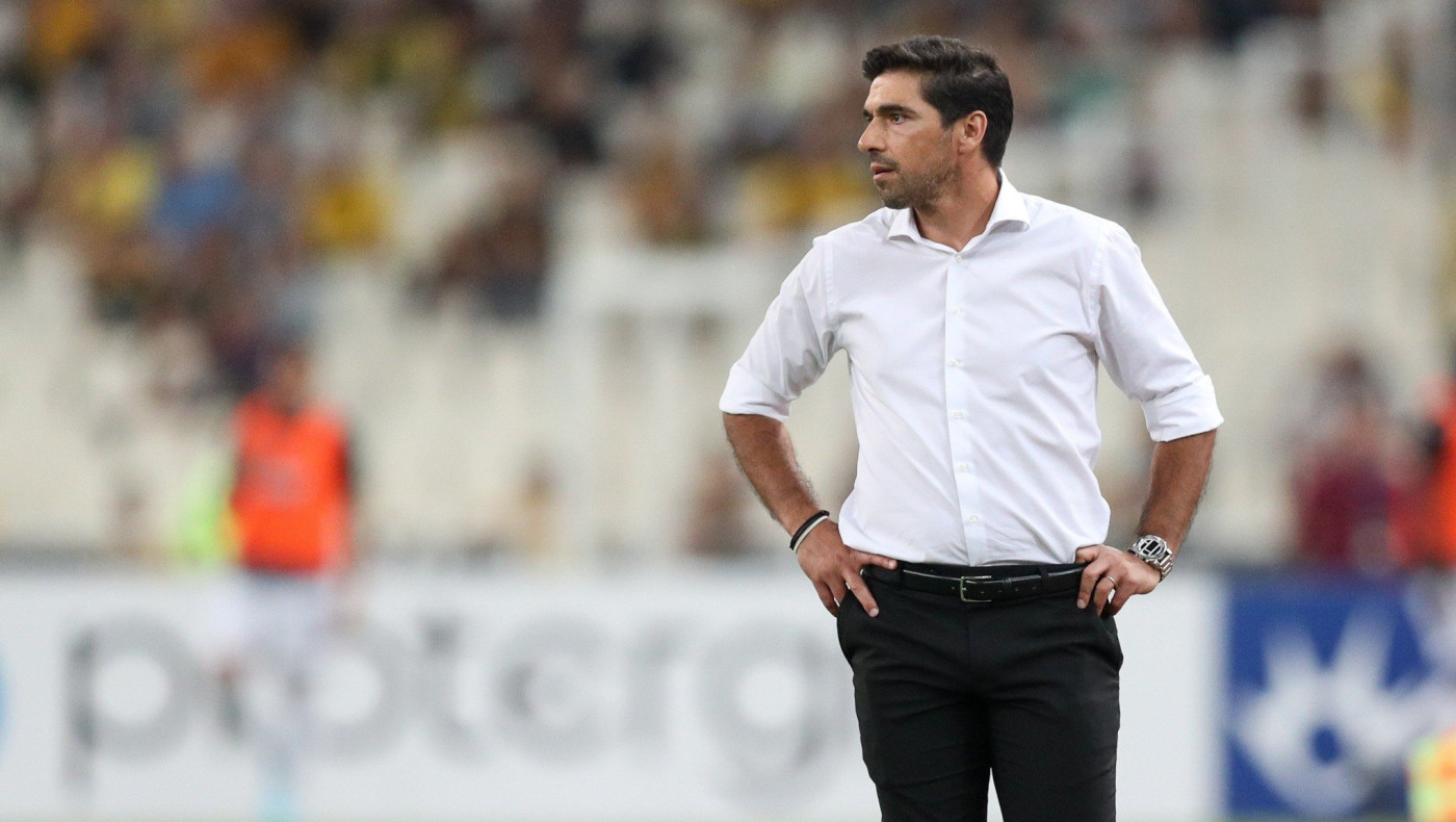 Ο Αμπέλ Φερέιρα δείχνει συνεχώς, με τις δηλώσεις του, ότι ζει στον κόσμο του