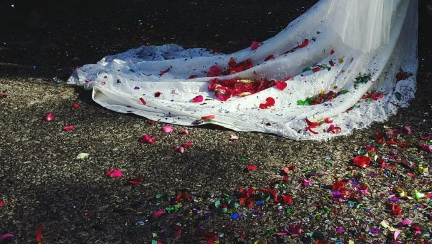 Γάμος ακυρώθηκε γιατί ο πατέρας του γαμπρού «κλέφτηκε» με τη μητέρα της νύφης!