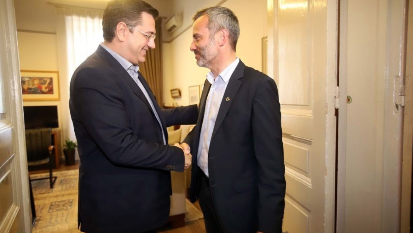 Εμπιστοσύνη και στήριξη του κόσμου σε Ζέρβα - Τζιτζικώστα