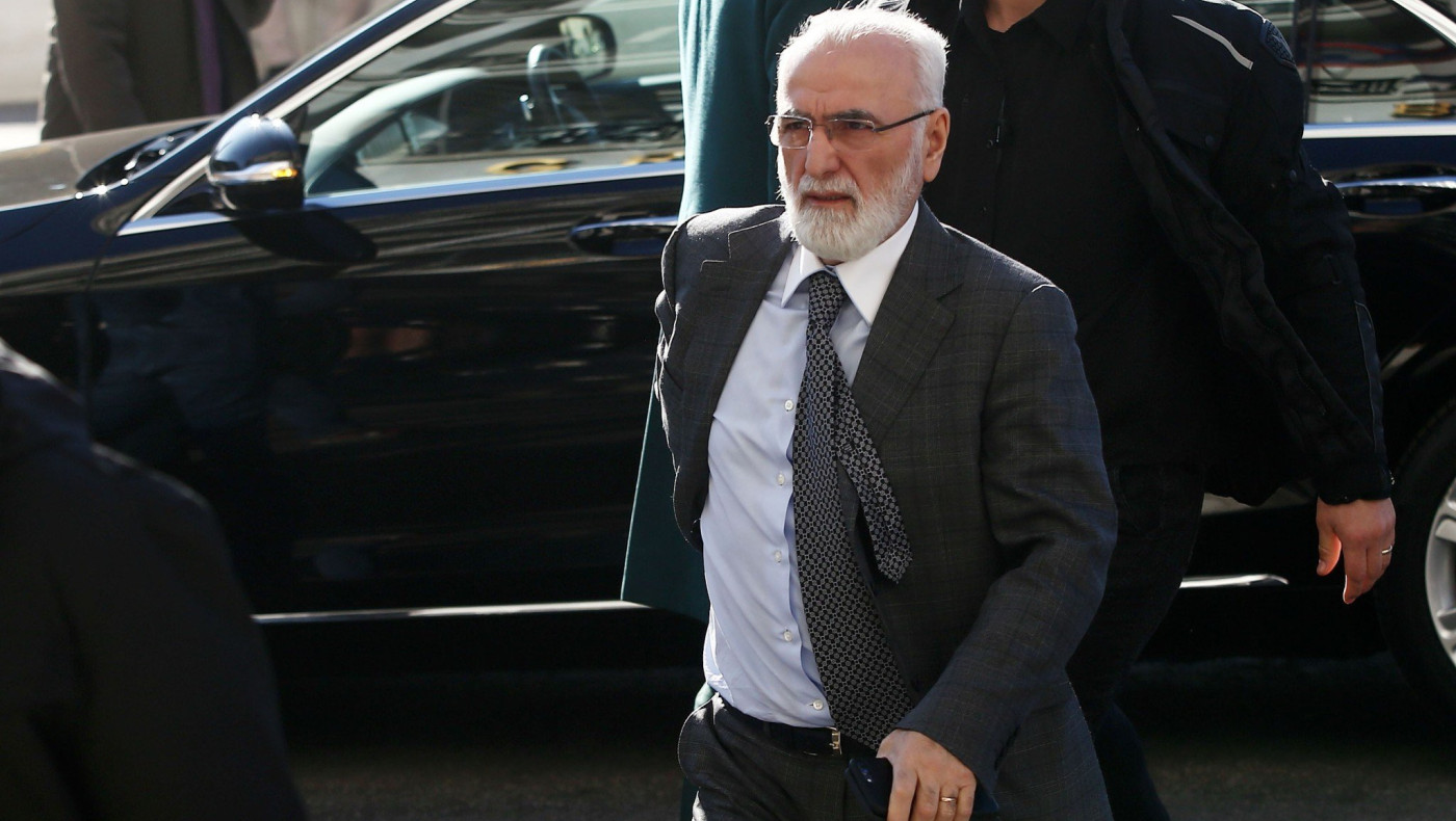 Πρόσκληση της Φορταλέζα σε Ιβάν Σαββίδη