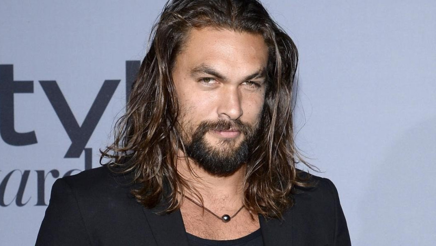 Αγνώριστος ο Τζέισον Μομόα σε διαφημιστικό σποτ