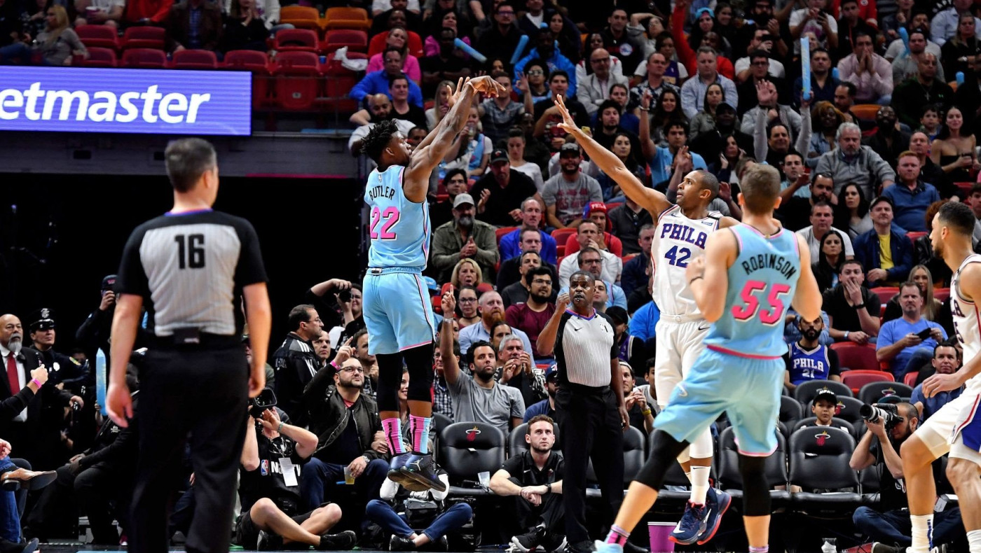 Έκαψε τους Σίξερς ο Μπάτλερ, νίκες για Σέλτικς, Κλίπερς