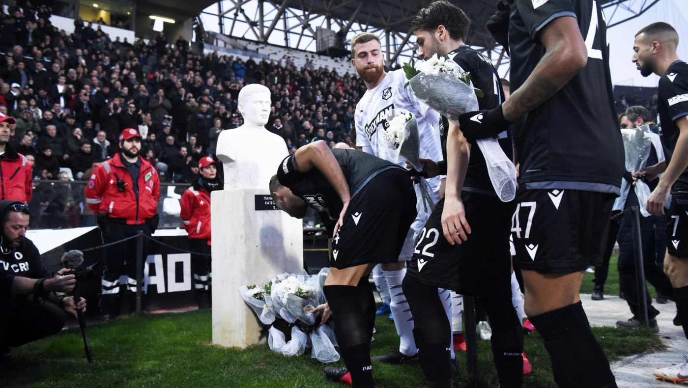 Ο φόρος τιμής των παικτών ΠΑΟΚ και ΟΦΗ στην μνήμη του Παναγιώτη Κατσούρη