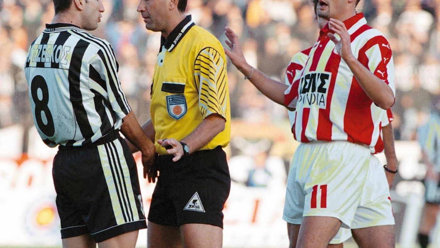 Το «σφύρα να φύγουμε» σήμα κατατεθέν μιας εποχής των ΠΑΟΚ-Ολυμπιακός