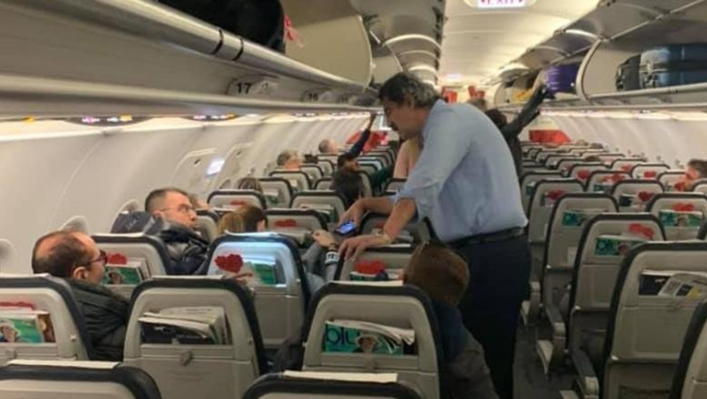 Άγριος τσακωμός Πολάκη, Κουρτάκη σε αεροπλάνο