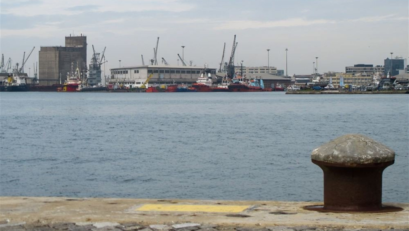 Ανησυχία εργαζομένων στο λιμάνι για πλοίο από Ιταλία