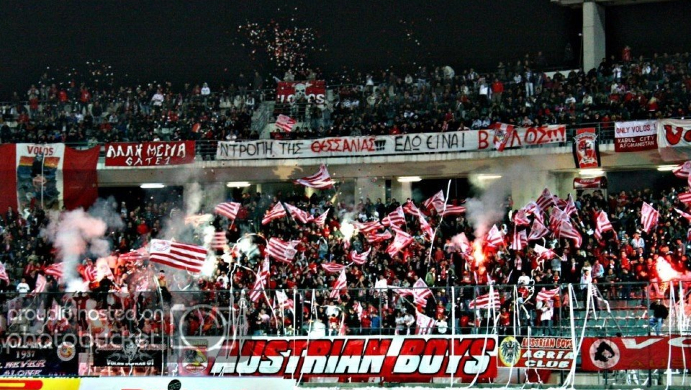 Οπαδός του Ολυμπιακού Β. στο νοσοκομείο μετά από πτώση από την κερκίδα