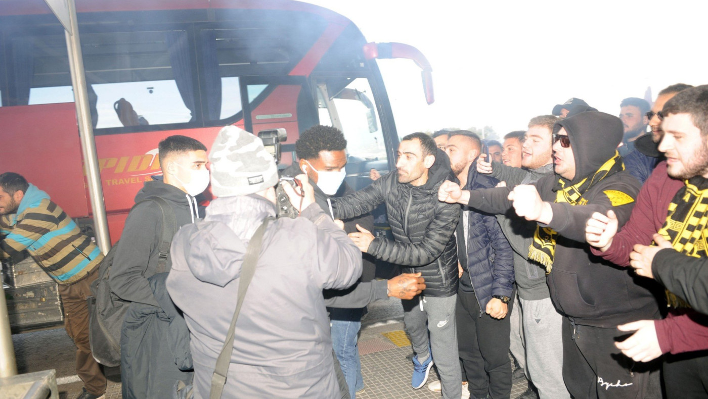 Η αποθέωση στους παίκτες του Άρη και ο... κοροναϊός