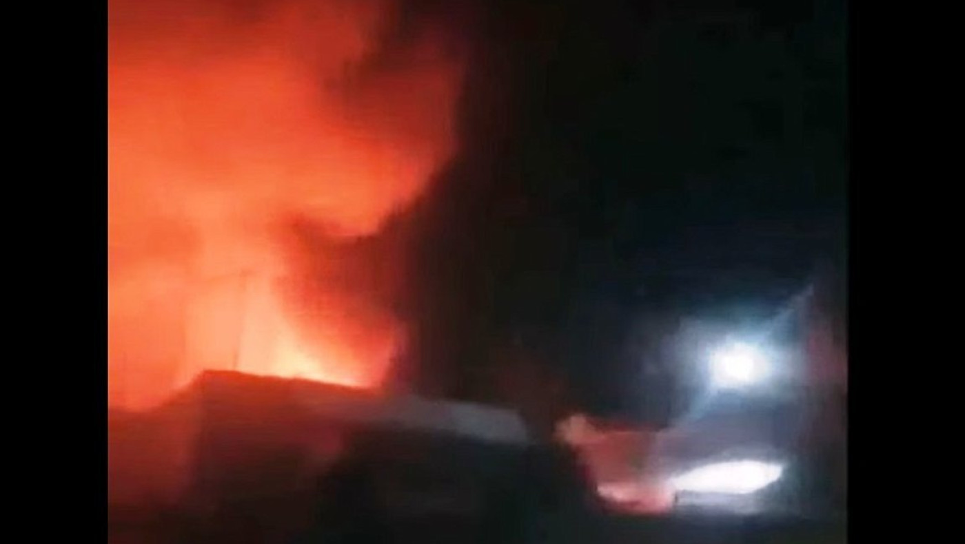 Μυτιλήνη: Κάηκε ο καταυλισμός φιλοξενίας προσφύγων και μεταναστών