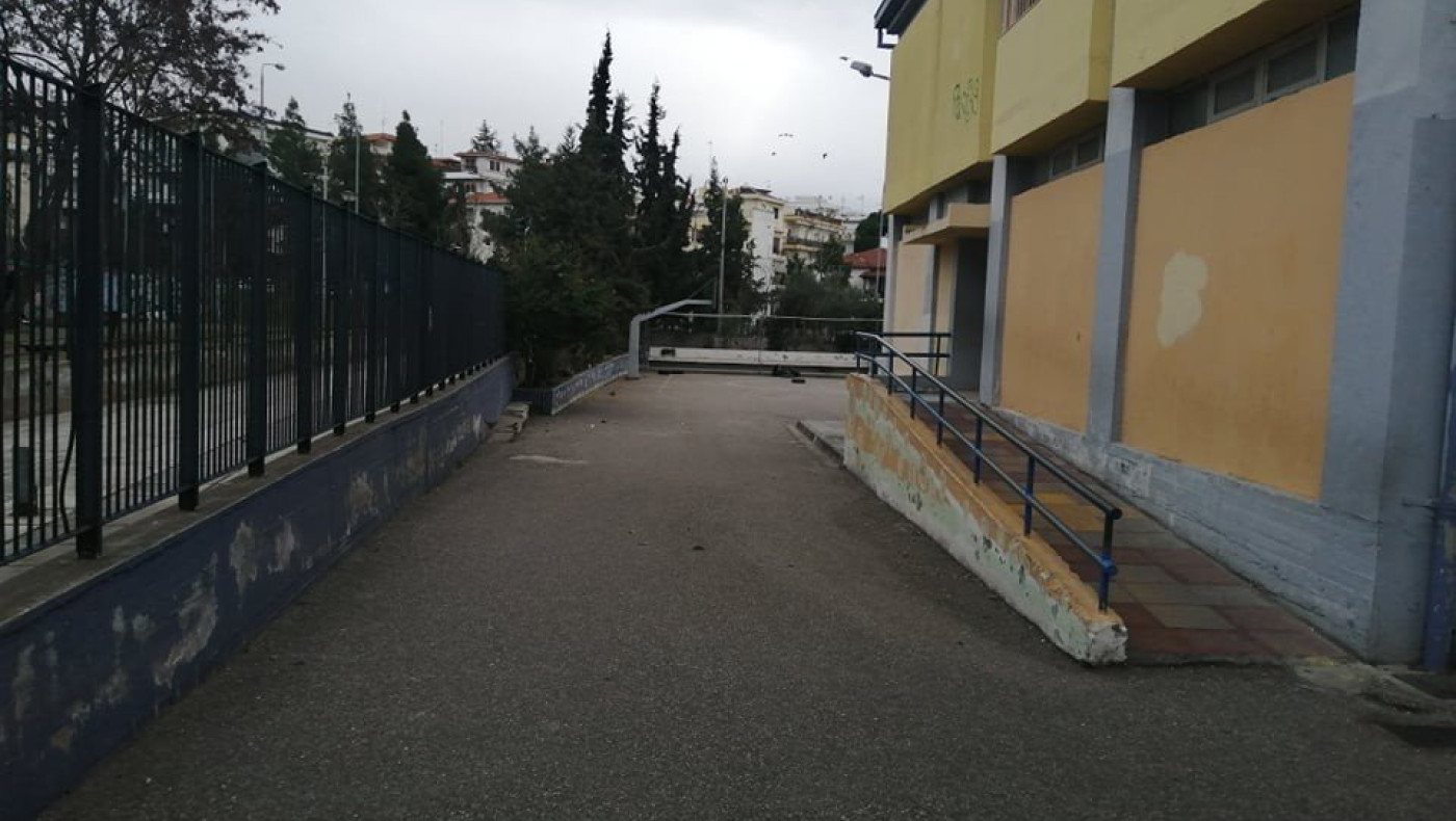 «Από τα ΜΜΕ έμαθα ότι ο γιος της 38χρονης γυναίκας έχει κοροναϊο»