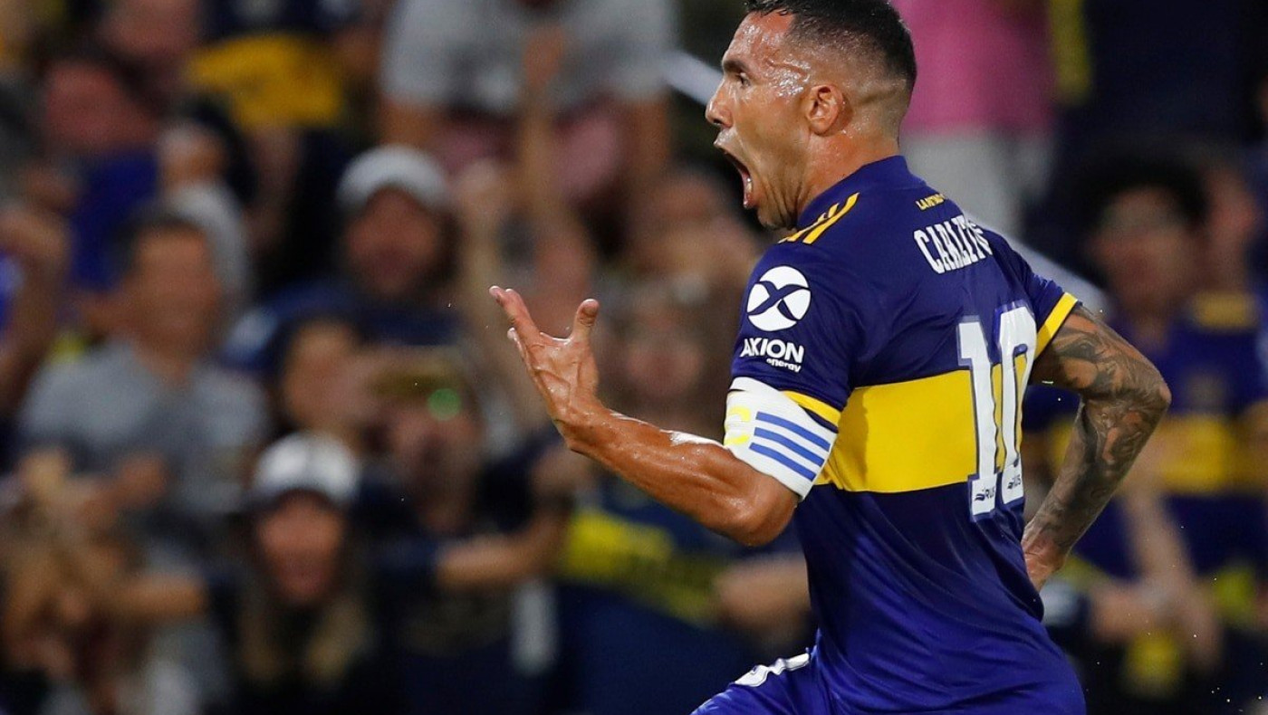 «Έστεψε» την Μπόκα ο Τέβες, φιλί στο στόμα με Μαραντόνα