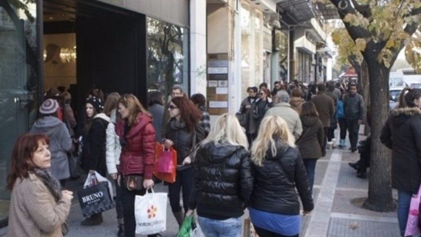 Εκτιμήσεις ειδικών για ένα κανονικό Πάσχα και για άνοιγμα του λιανεμπορίου μέσα Μαρτίου