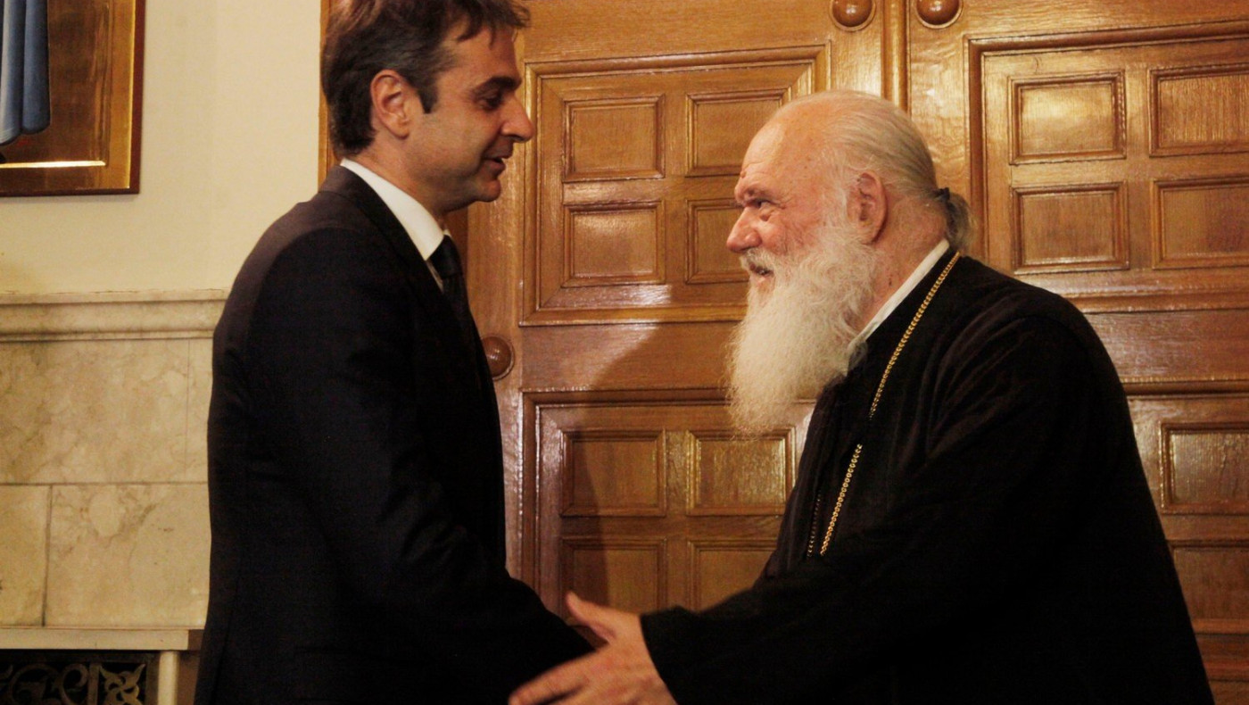 Μητσοτάκης σε Αρχιεπίσκοπο: Κλείσε τις εκκλησίες!