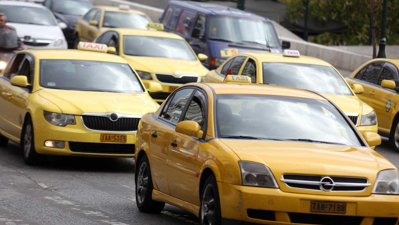 Πρόταση τα ταξί να κάνουν ντελίβερι και διακομιδή ασθενών