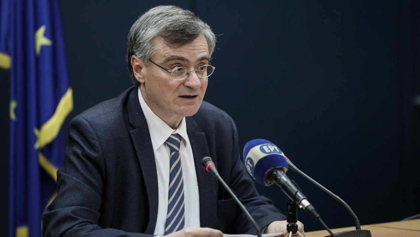 SOS Τσιόδρα: «Καθαρίστε τα κινητά τηλέφωνα»