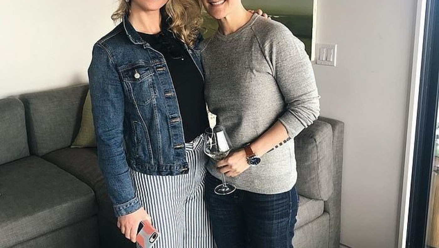 Ερωτας στα χρόνια του κορωνοϊού: Δύο γυναίκες παντρεύτηκαν στη Νέα Υόρκη