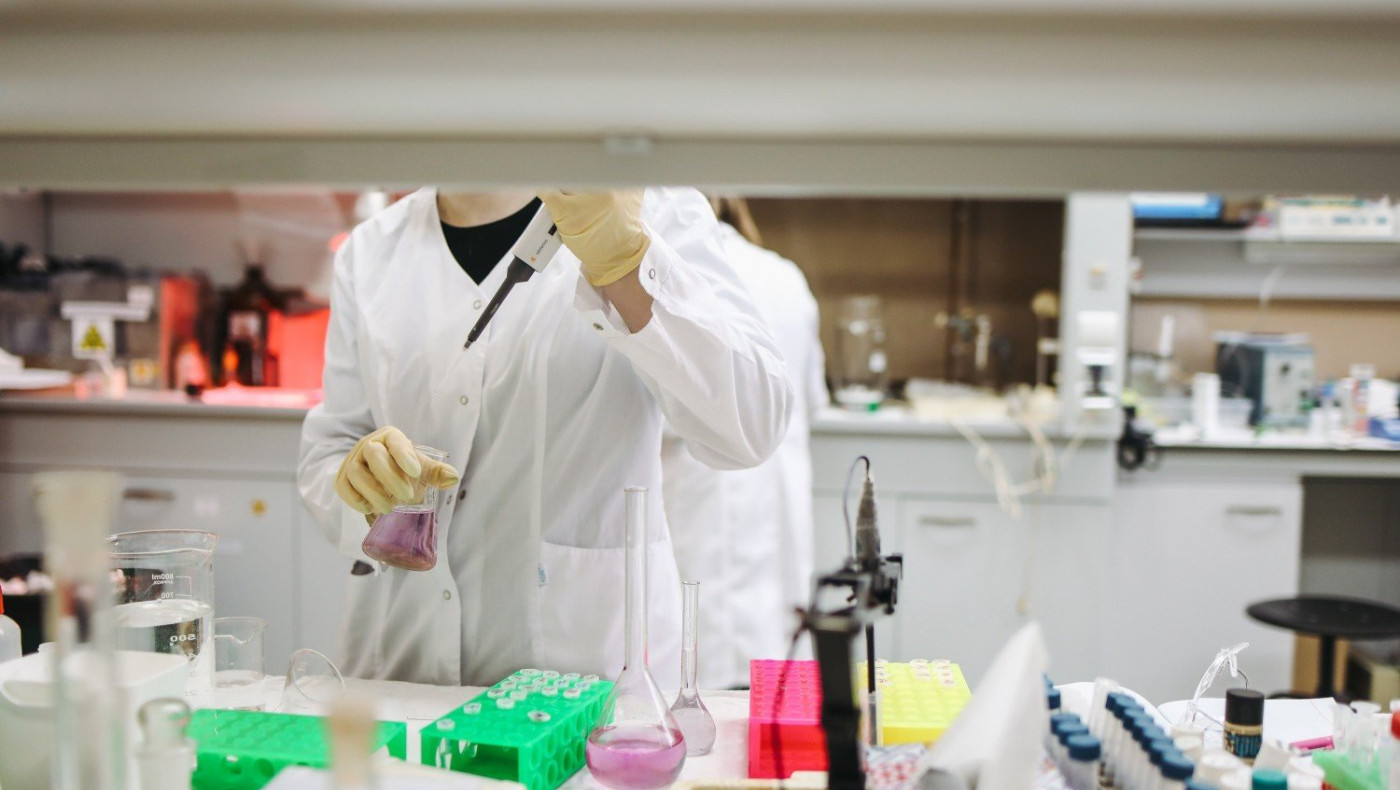 «Αναμένεται αύξηση κρουσμάτων, το τεστ δεν εγγυάται αν έχουμε μολυνθεί»