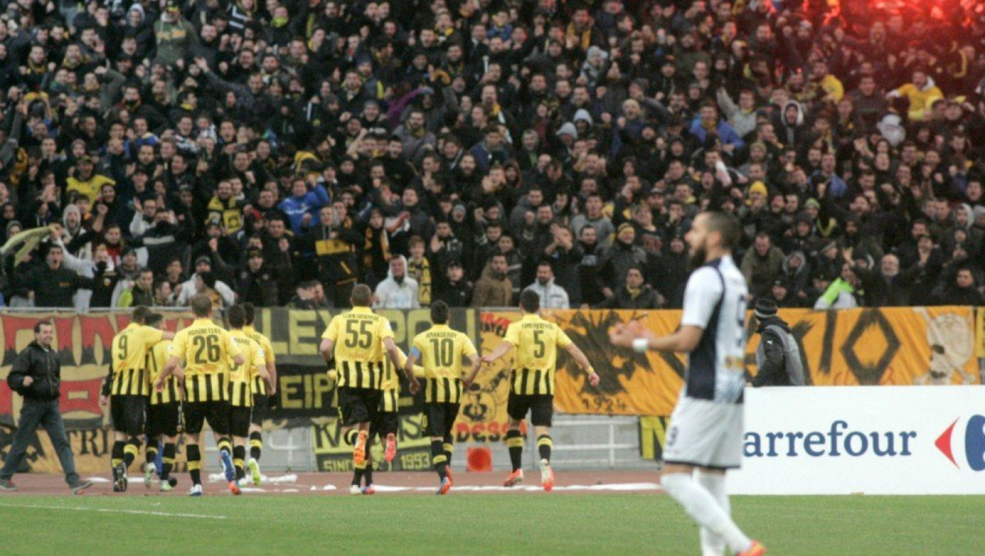 Κράξιμο στον «πρώην»