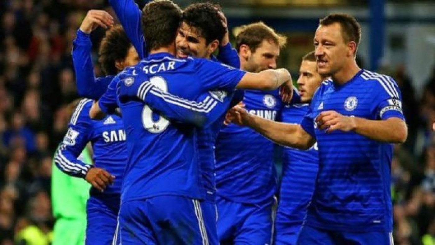 Μόνη στην κορυφή