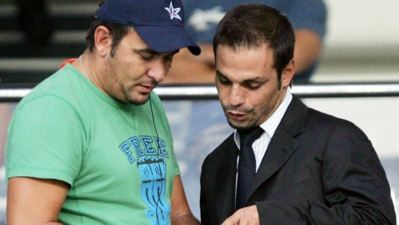 Στον εισαγγελέα Ρέμος, Ντέμης και Μαλόν