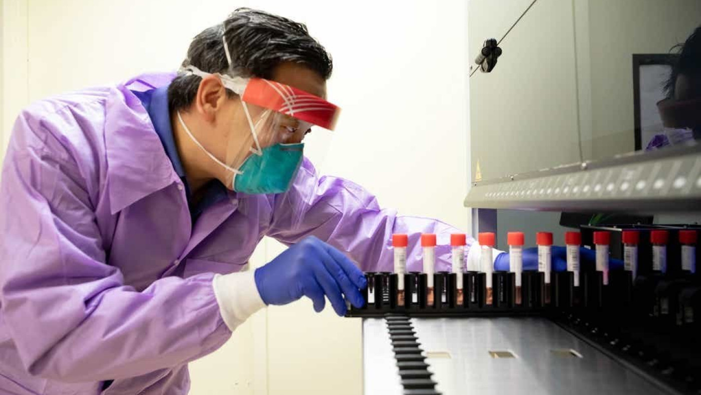 Κιουμής: «Πιθανή κάμψη του ιού μετά το δεύτερο 15ημερο Απριλίου»